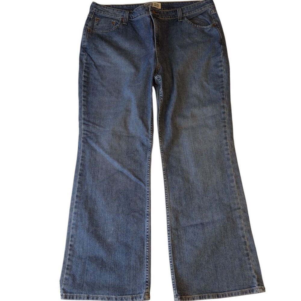 Levi's Signature Relaxed Mid Rise Boot cut Size 18 Women's Denim Blue Jeans - Picture 5 of 6